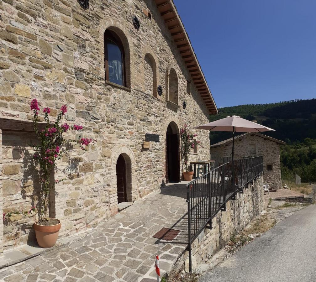 Agriturismo Marcofrate, A Retreat In The Nature Valtopina Buitenkant foto