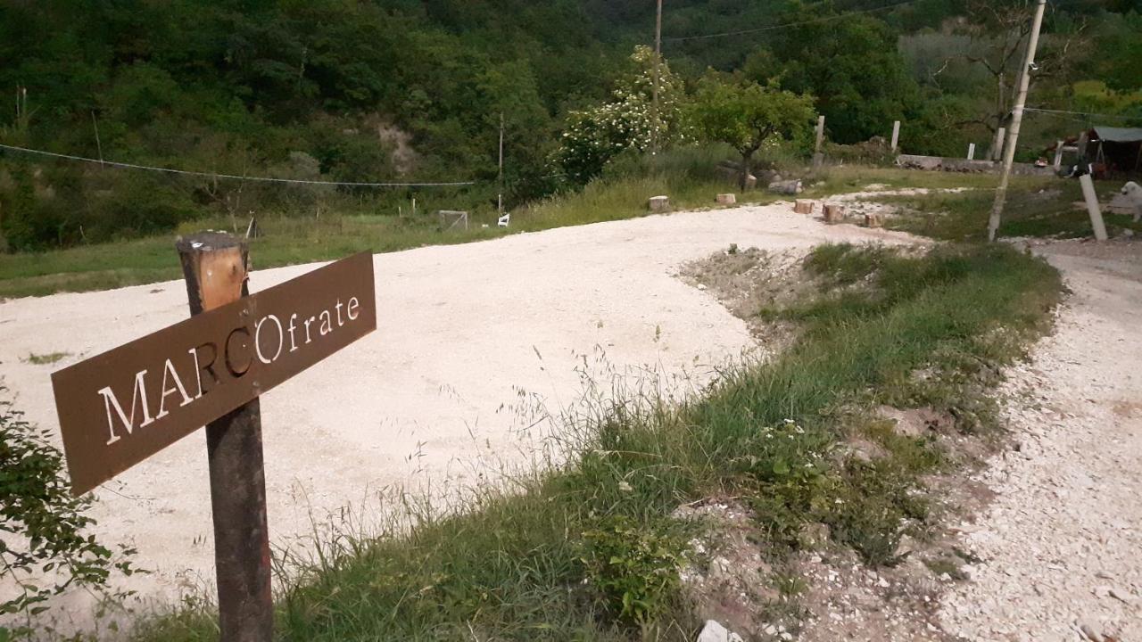 Agriturismo Marcofrate, A Retreat In The Nature Valtopina Buitenkant foto